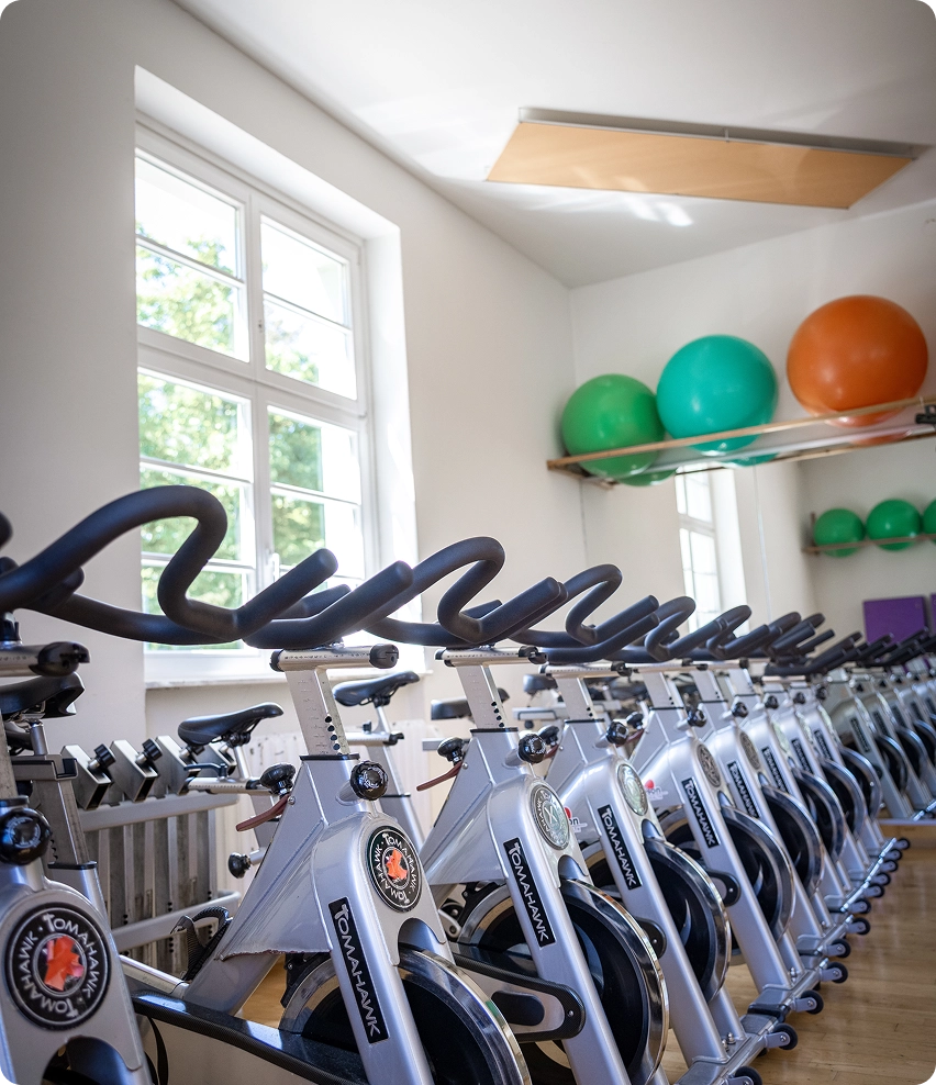 Cardiogeräte im Cardioraum des Fitnessstudios in Hildesheim.